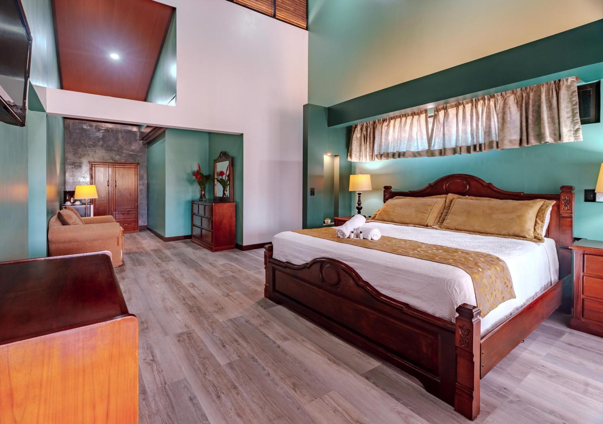 Hotel Villa Florencia Turrialba Bagian luar foto
