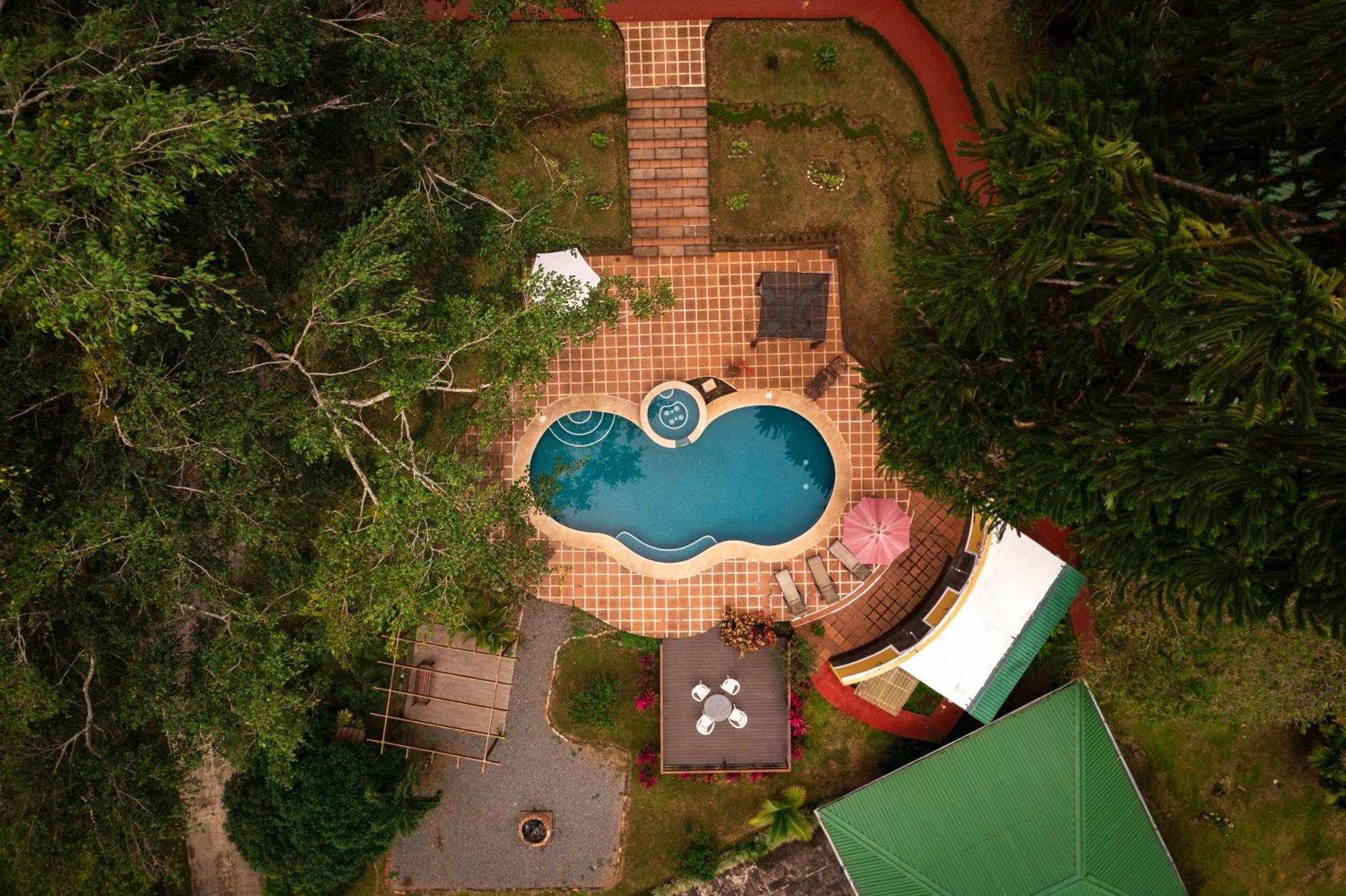 Hotel Villa Florencia Turrialba Bagian luar foto